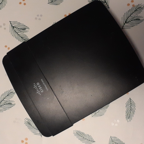 Cisco Internet Router - Picture 2 of 4